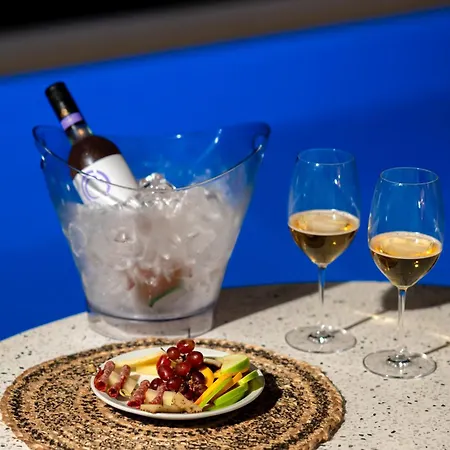 Kima Oia (Santorini)